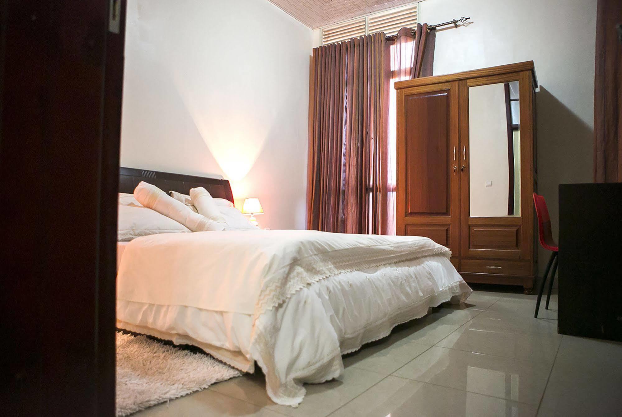 St Augustine Apartment & Hotel Кигали Экстерьер фото